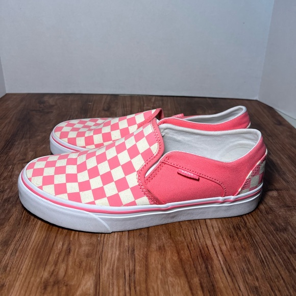 Vans Classic Pink Checkered Slip On Shoe Women’s Size 8.5 - Picture 1 of 4